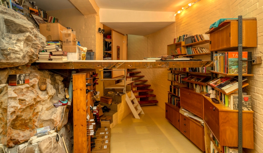 5 Bedroom Property for Sale in Clovelly Western Cape